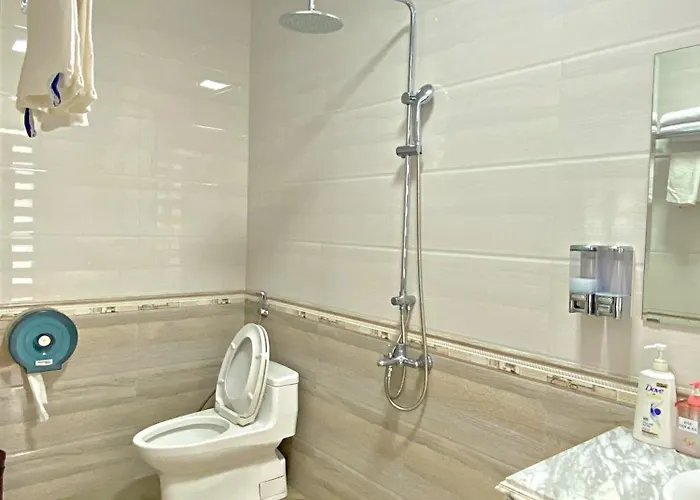 Khách sạn Blue Diamond 2*